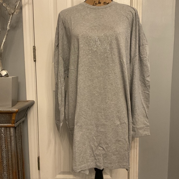 Victoria’s Secret Long-Sleeve Sleep Tee - Picture 6 of 8